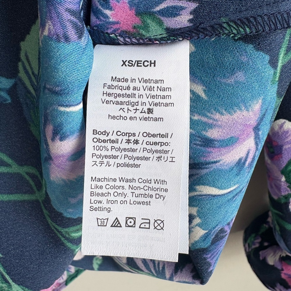 J.Crew Ruffleneck top in floral 365 crepe Size XS - Picture 10 of 10